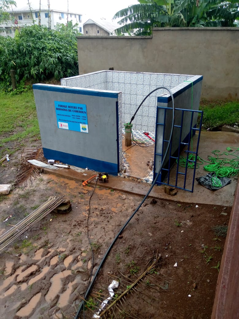 Forage hydraulique village